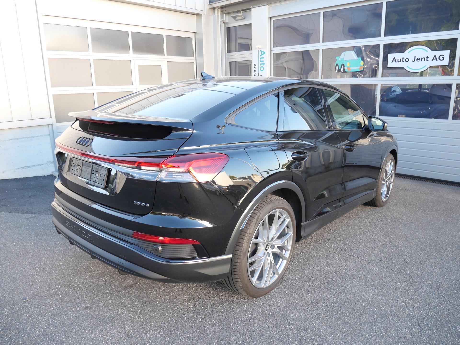 AUDI Q4 Sportback e-tron 45 Attraction S-Line quattro *CH-Auto, 360°-Kamera, AHK*-image-4