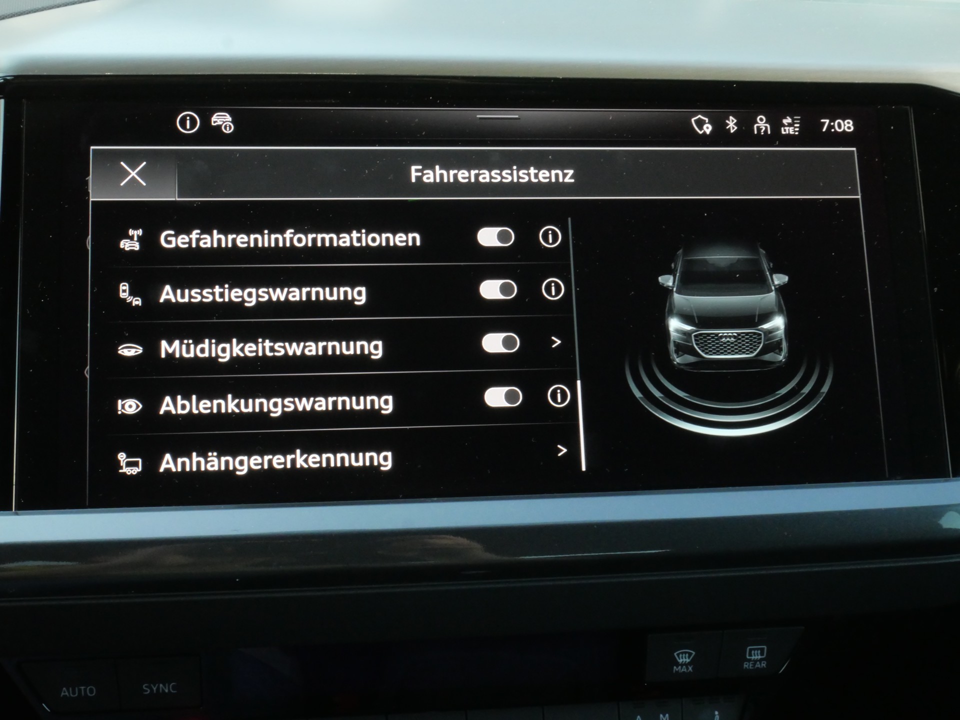 AUDI Q4 Sportback e-tron 45 Attraction S-Line quattro *CH-Auto, 360°-Kamera, AHK*-image-22