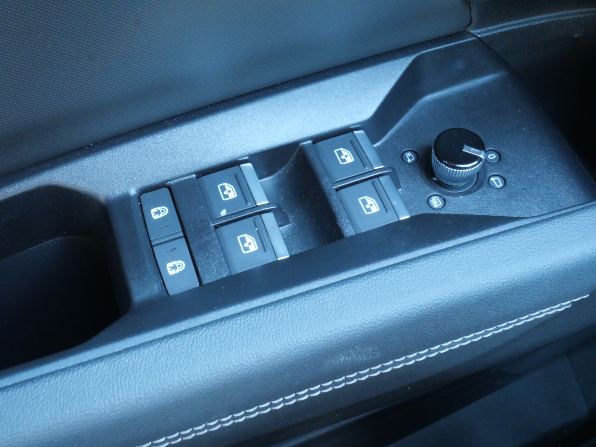 AUDI Q4 Sportback e-tron 45 Attraction S-Line quattro *CH-Auto, 360°-Kamera, AHK*-image-30