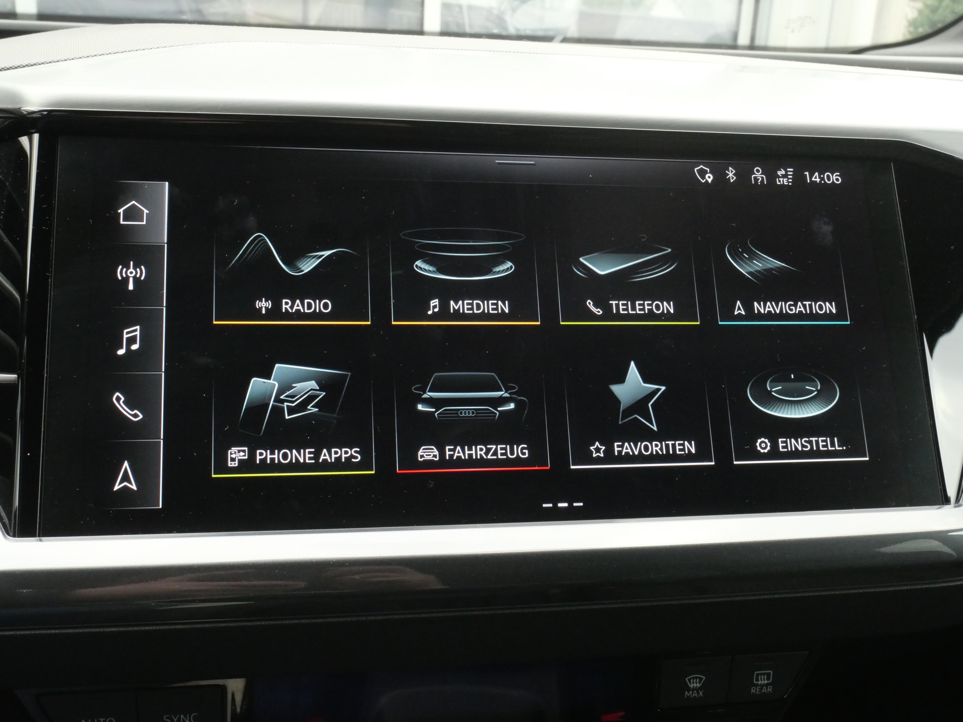 AUDI Q4 Sportback e-tron 45 Attraction S-Line quattro *CH-Auto, 360°-Kamera, AHK*-image-18