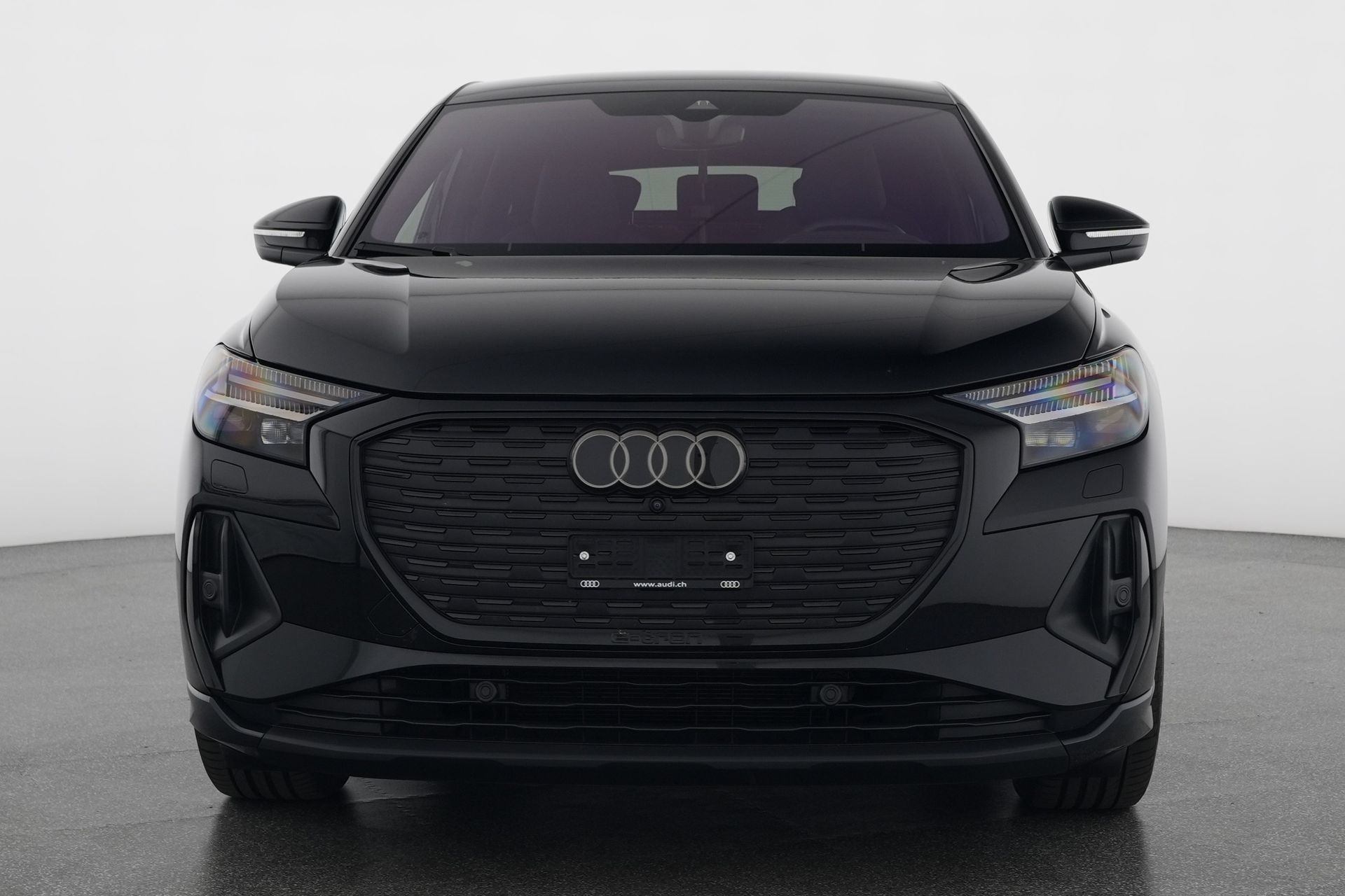 AUDI Q4 Sportback e-tron 45 Attraction S-Line quattro *CH-Auto, 360°-Kamera, AHK*-image-2