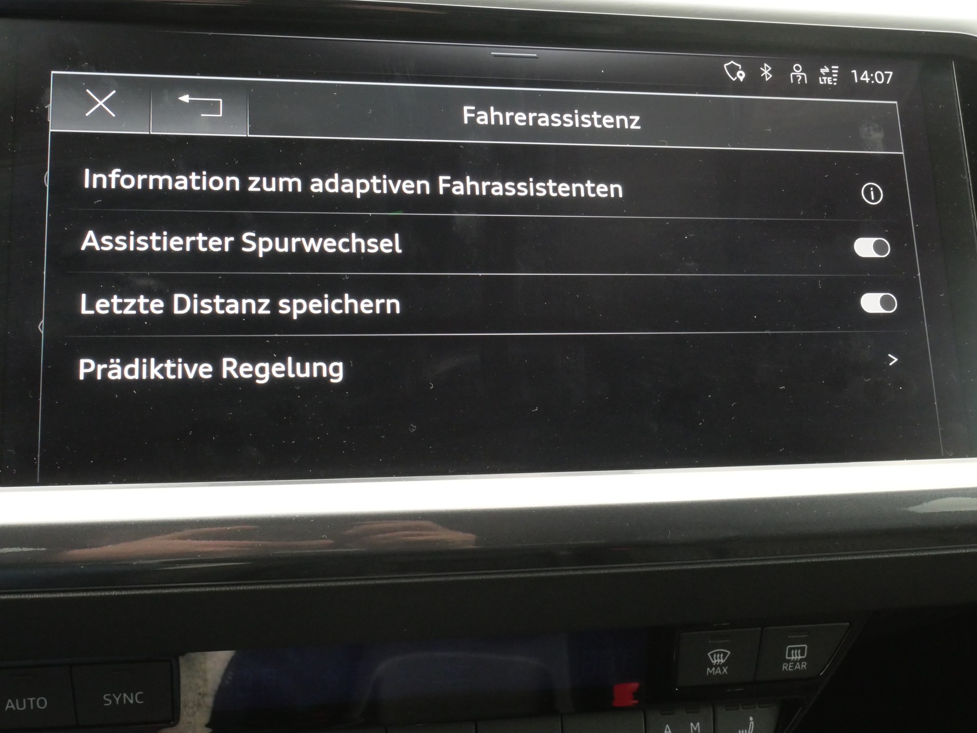 AUDI Q4 Sportback e-tron 45 Attraction S-Line quattro *CH-Auto, 360°-Kamera, AHK*-image-23