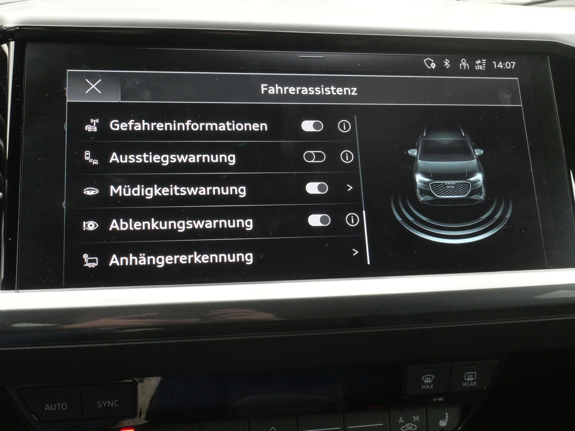 AUDI Q4 Sportback e-tron 45 Attraction S-Line quattro *CH-Auto, 360°-Kamera, AHK*-image-25