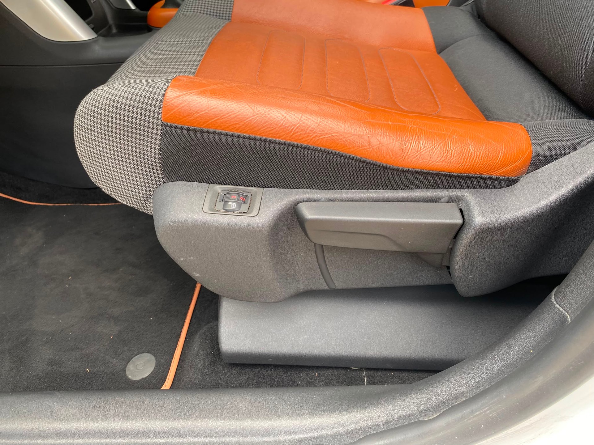 CITROEN C3 Aircross 1.2i PureTech Shine - Nouvelle Expertise & Courroie de Distribution & Pompe à eau + Grand Service Fait le 31.07.2026-image-16