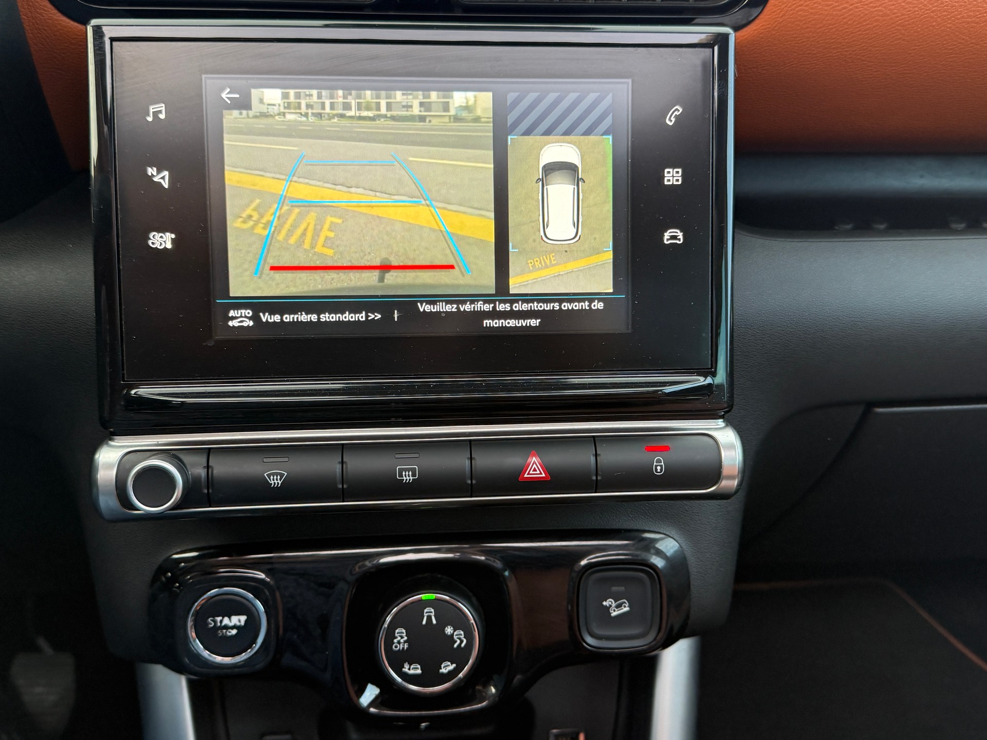 CITROEN C3 Aircross 1.2i PureTech Shine - Nouvelle Expertise : 11.08.2026 & Courroie de Distribution & Pompe à eau + Grand Service Fait-image-23