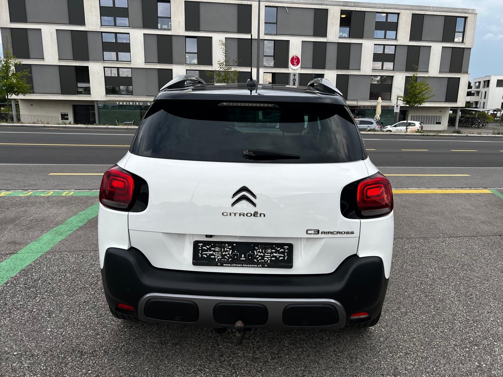 CITROEN C3 Aircross 1.2i PureTech Shine-image-1
