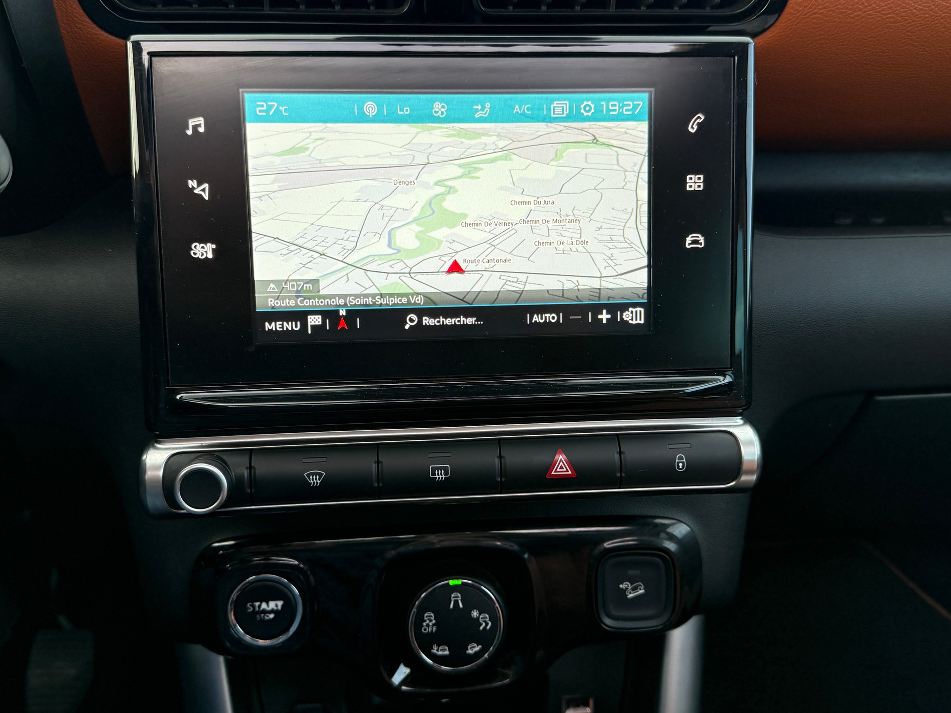 CITROEN C3 Aircross 1.2i PureTech Shine - Nouvelle Expertise : 11.08.2026 & Courroie de Distribution & Pompe à eau + Grand Service Fait-image-24