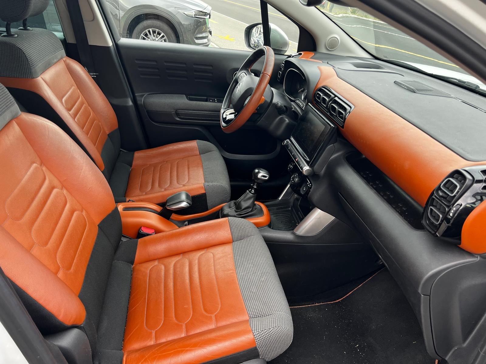CITROEN C3 Aircross 1.2i PureTech Shine-image-17