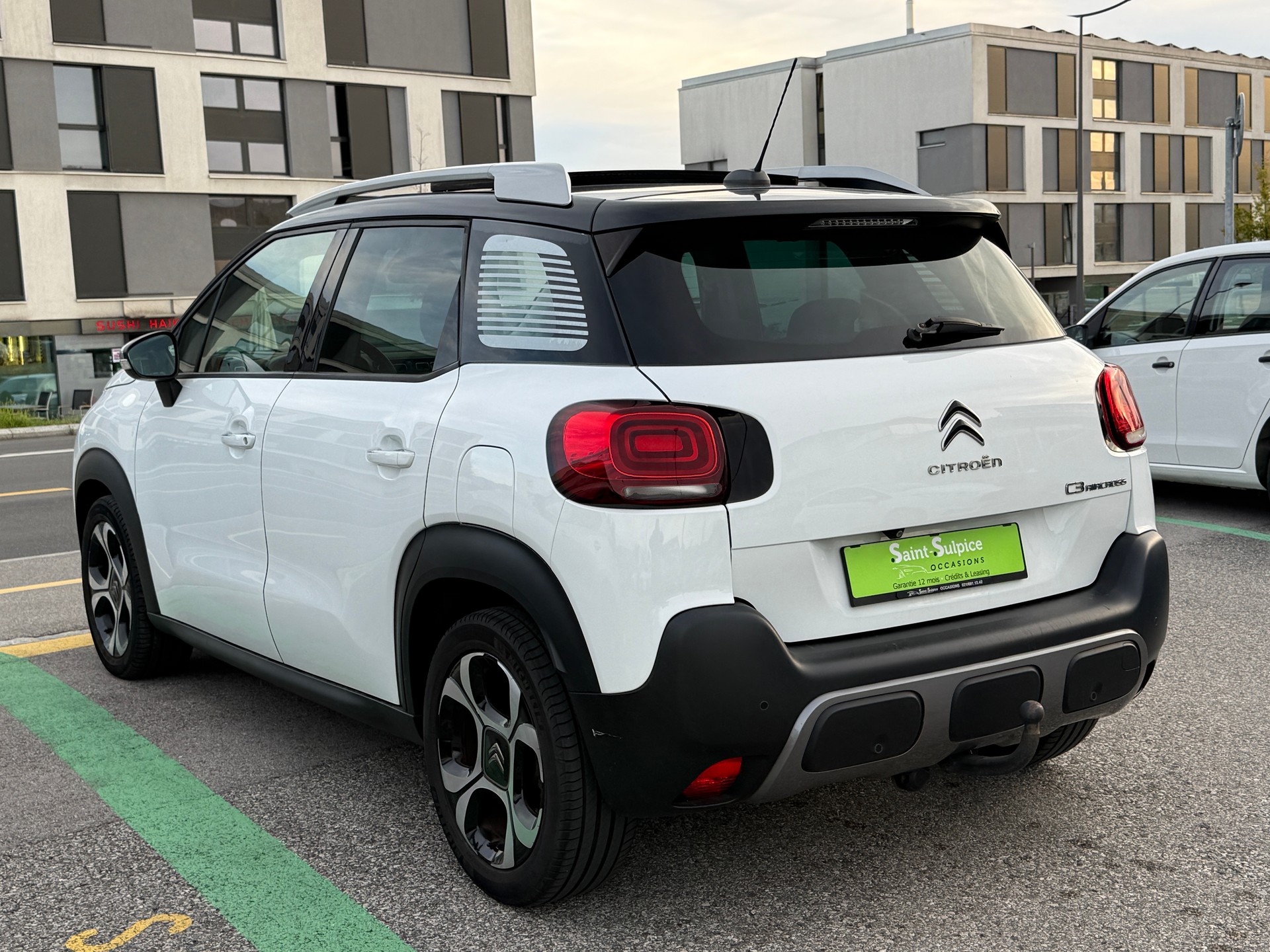 CITROEN C3 Aircross 1.2i PureTech Shine - Nouvelle Expertise : 11.08.2026 & Courroie de Distribution & Pompe à eau + Grand Service Fait-image-8