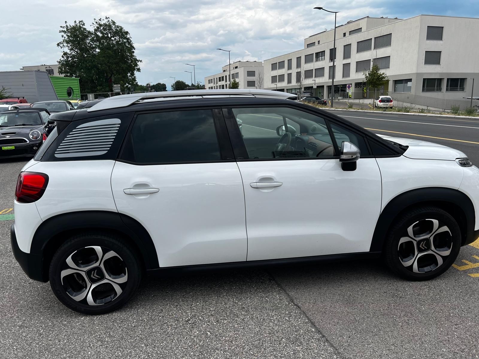 CITROEN C3 Aircross 1.2i PureTech Shine-image-12