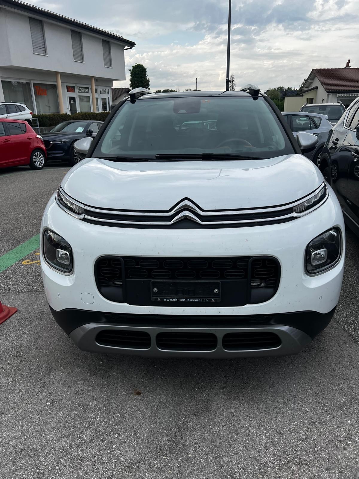 CITROEN C3 Aircross 1.2i PureTech Shine-image-0