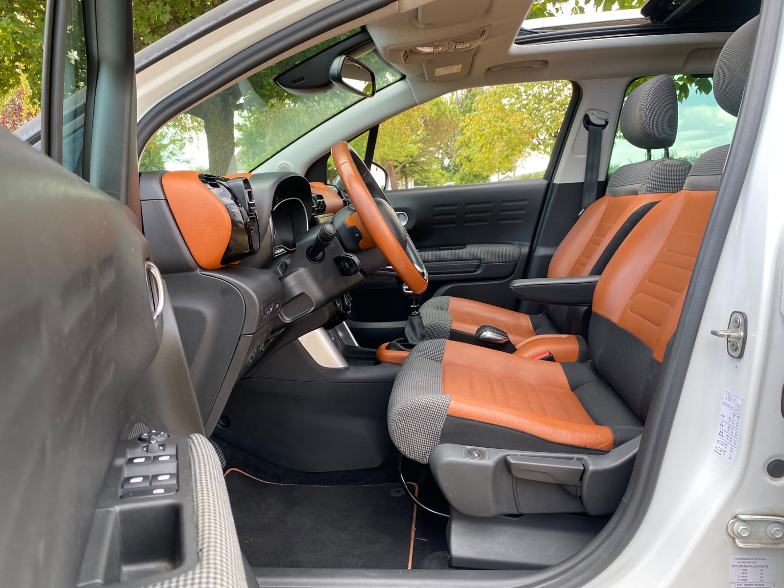 CITROEN C3 Aircross 1.2i PureTech Shine - Nouvelle Expertise & Courroie de Distribution & Pompe à eau + Grand Service Fait le 31.07.2026-image-12