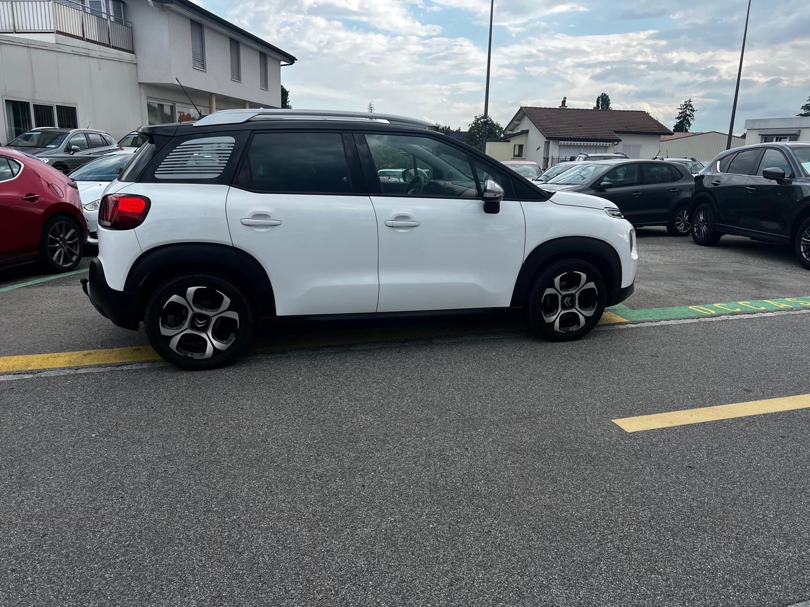 CITROEN C3 Aircross 1.2i PureTech Shine-image-11