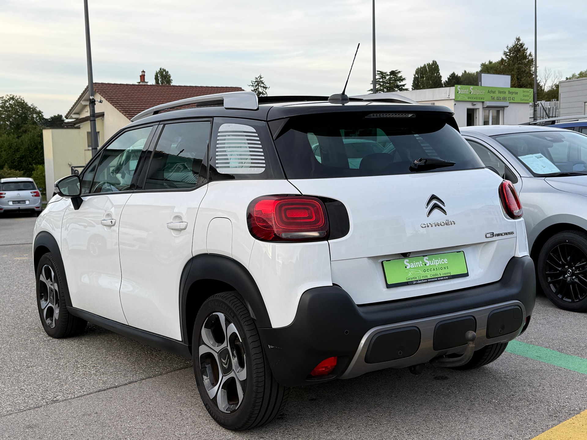 CITROEN C3 Aircross 1.2i PureTech Shine - Nouvelle Expertise : 11.08.2026 & Courroie de Distribution & Pompe à eau + Grand Service Fait-image-12