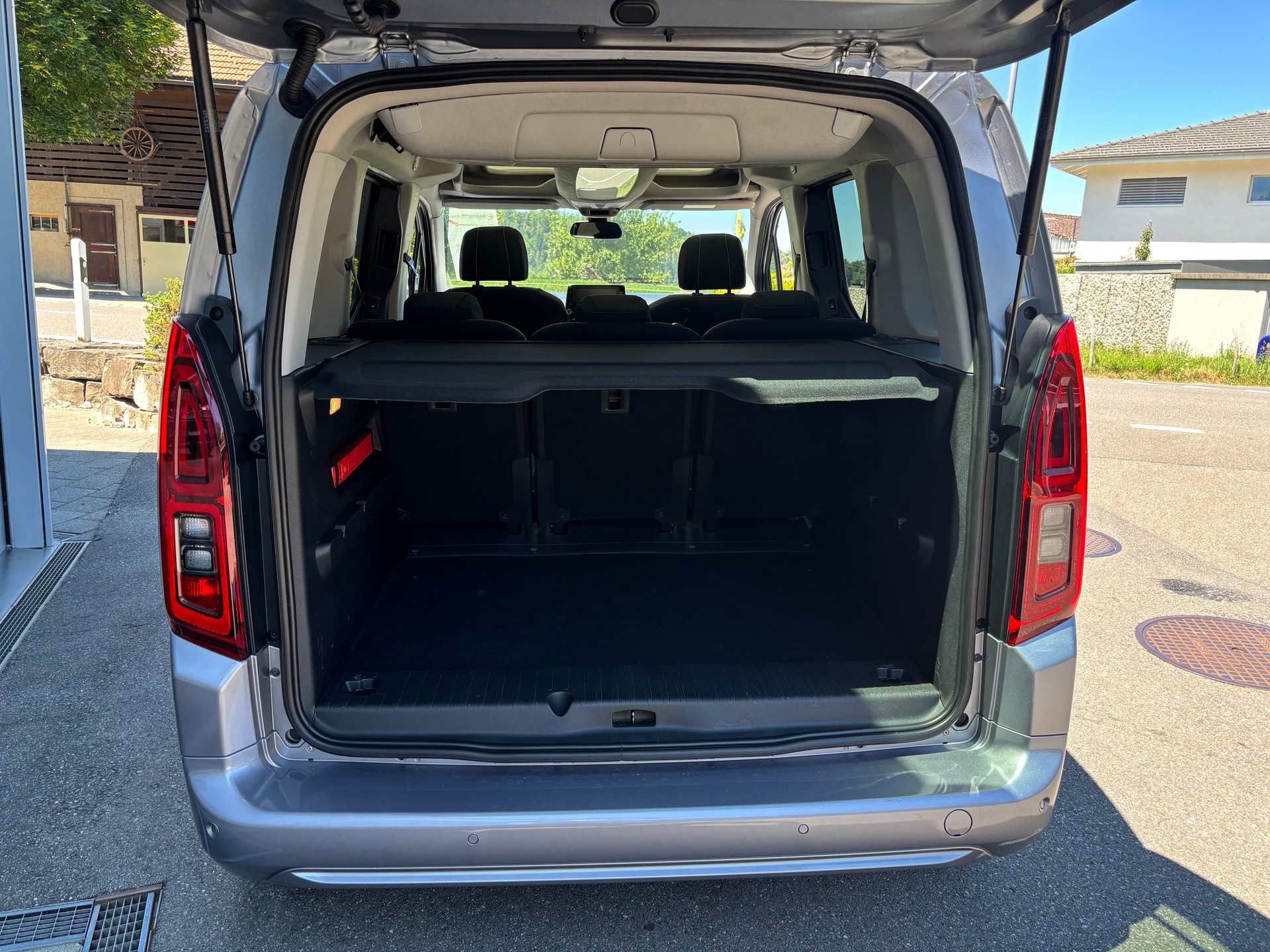 OPEL Combo Life 1.5 Innovation-image-4