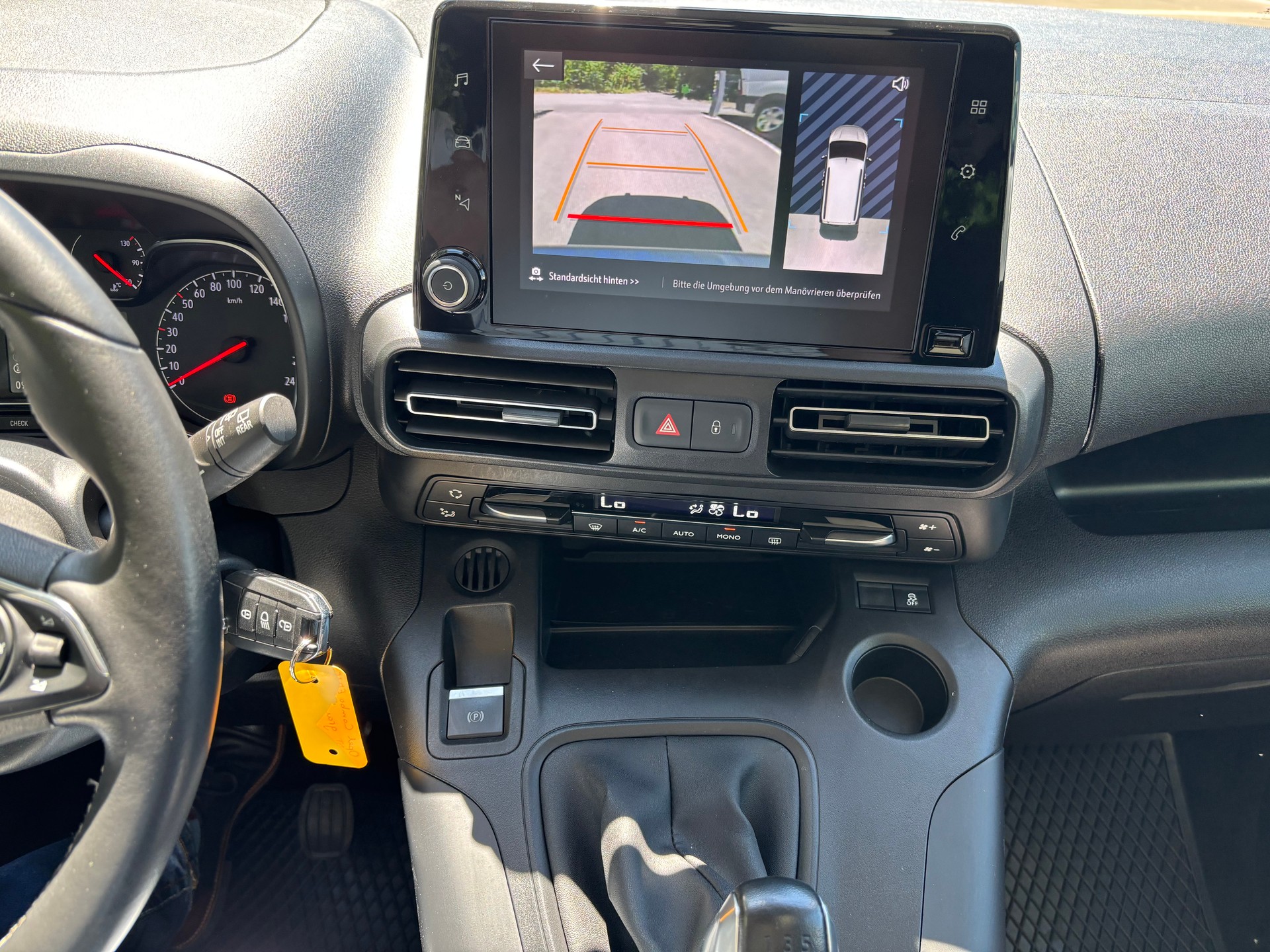 OPEL Combo Life 1.5 Innovation-image-12