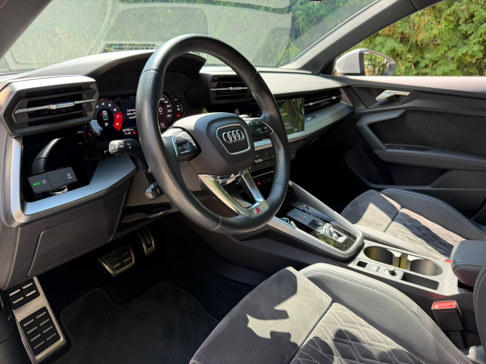 AUDI A3 Limousine 35 TFSI Attraction S-tronic-image-11