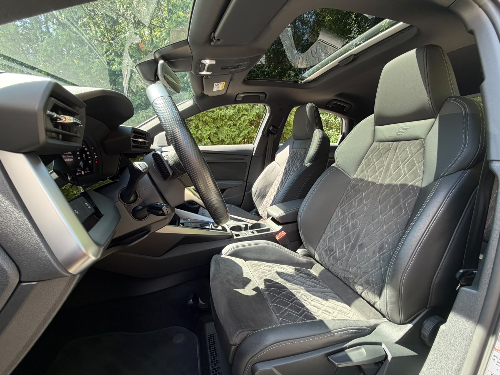 AUDI A3 Limousine 35 TFSI Attraction S-tronic-image-10