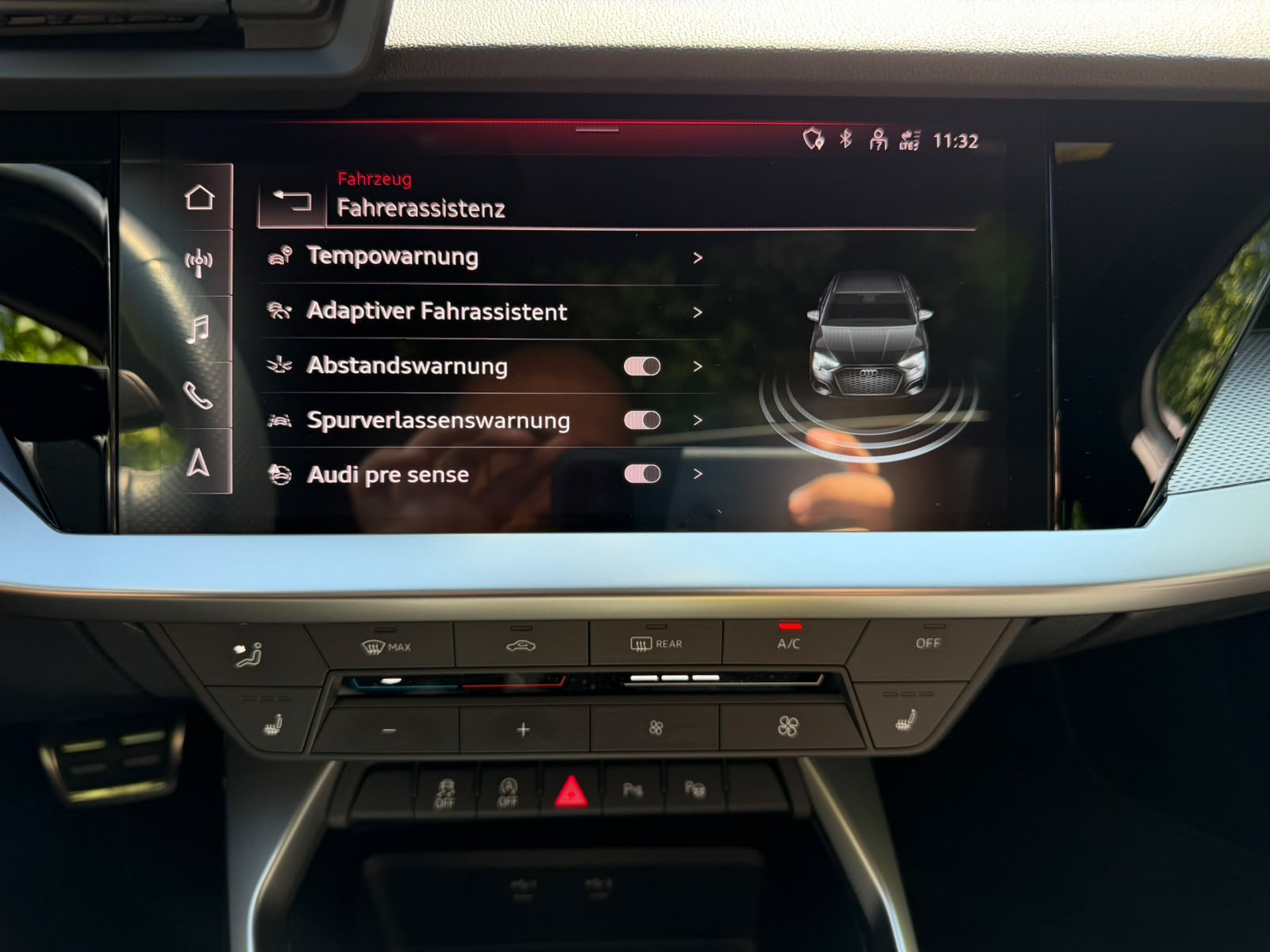 AUDI A3 Limousine 35 TFSI Attraction S-tronic-image-19