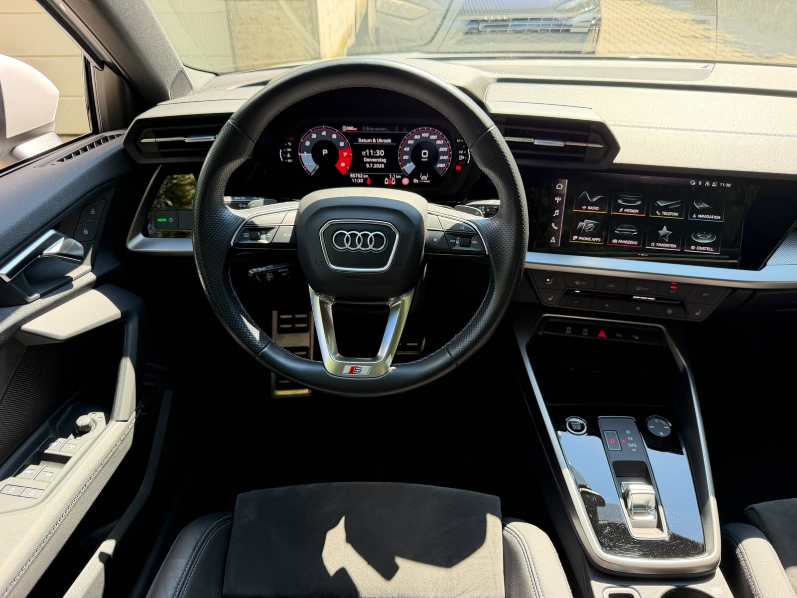 AUDI A3 Limousine 35 TFSI Attraction S-tronic-image-13