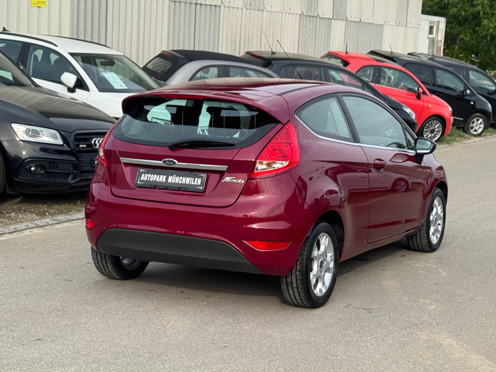 FORD Fiesta 1.6 16V Titanium-image-2