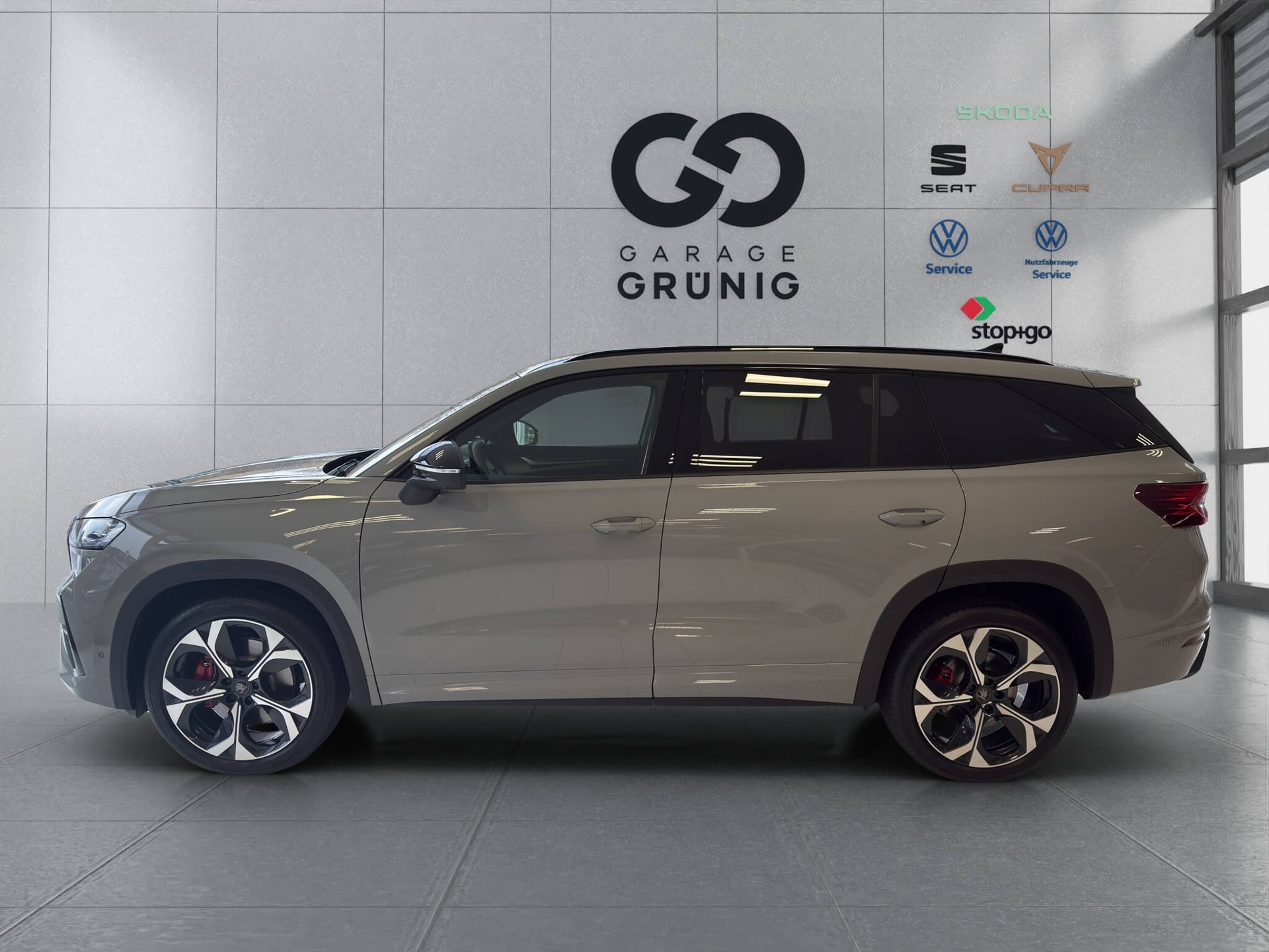 SKODA Kodiaq 2.0 TSI RS 4x4-image-2