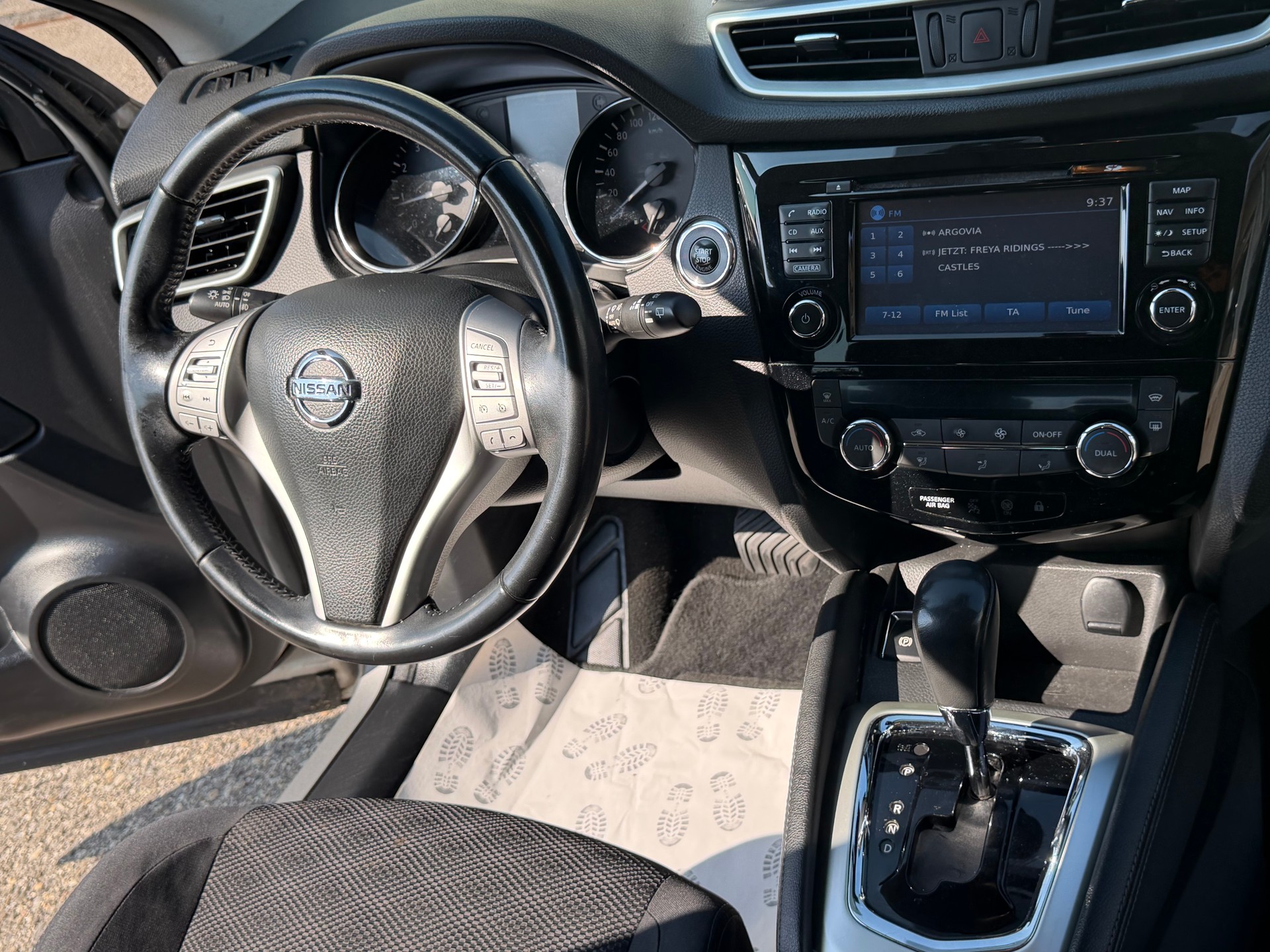 NISSAN Qashqai 1.2 DIG-T tekna Xtronic CVT-image-12