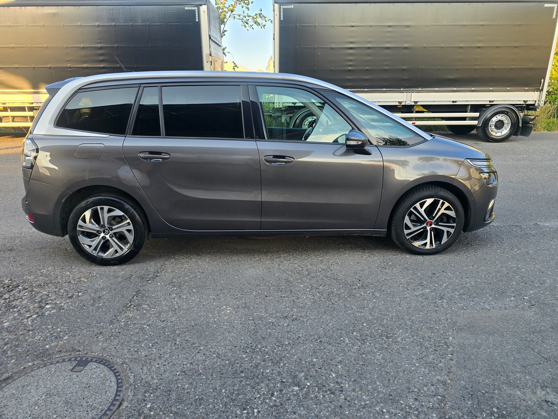 CITROEN Grand C4 Picasso 1.6i 16V THP Feel Edition EAT6-image-8