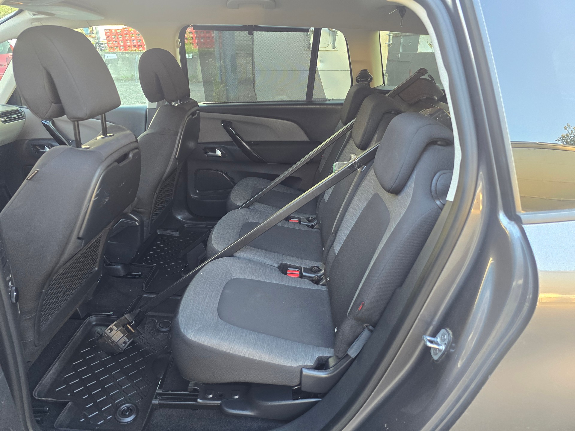 CITROEN Grand C4 Picasso 1.6i 16V THP Feel Edition EAT6-image-13