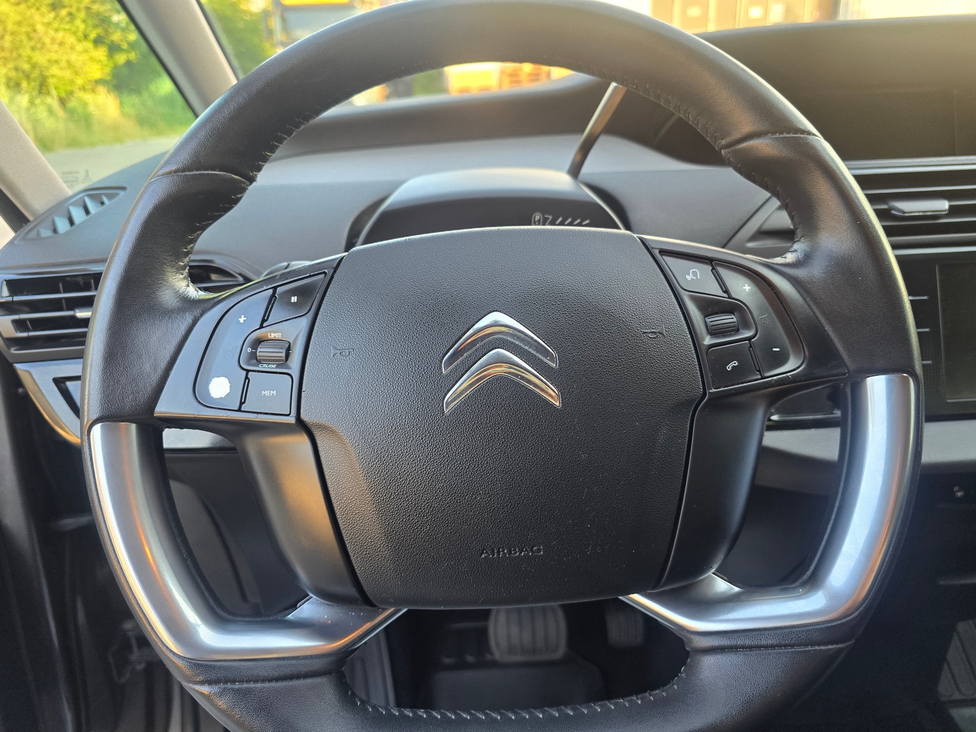 CITROEN Grand C4 Picasso 1.6i 16V THP Feel Edition EAT6-image-17