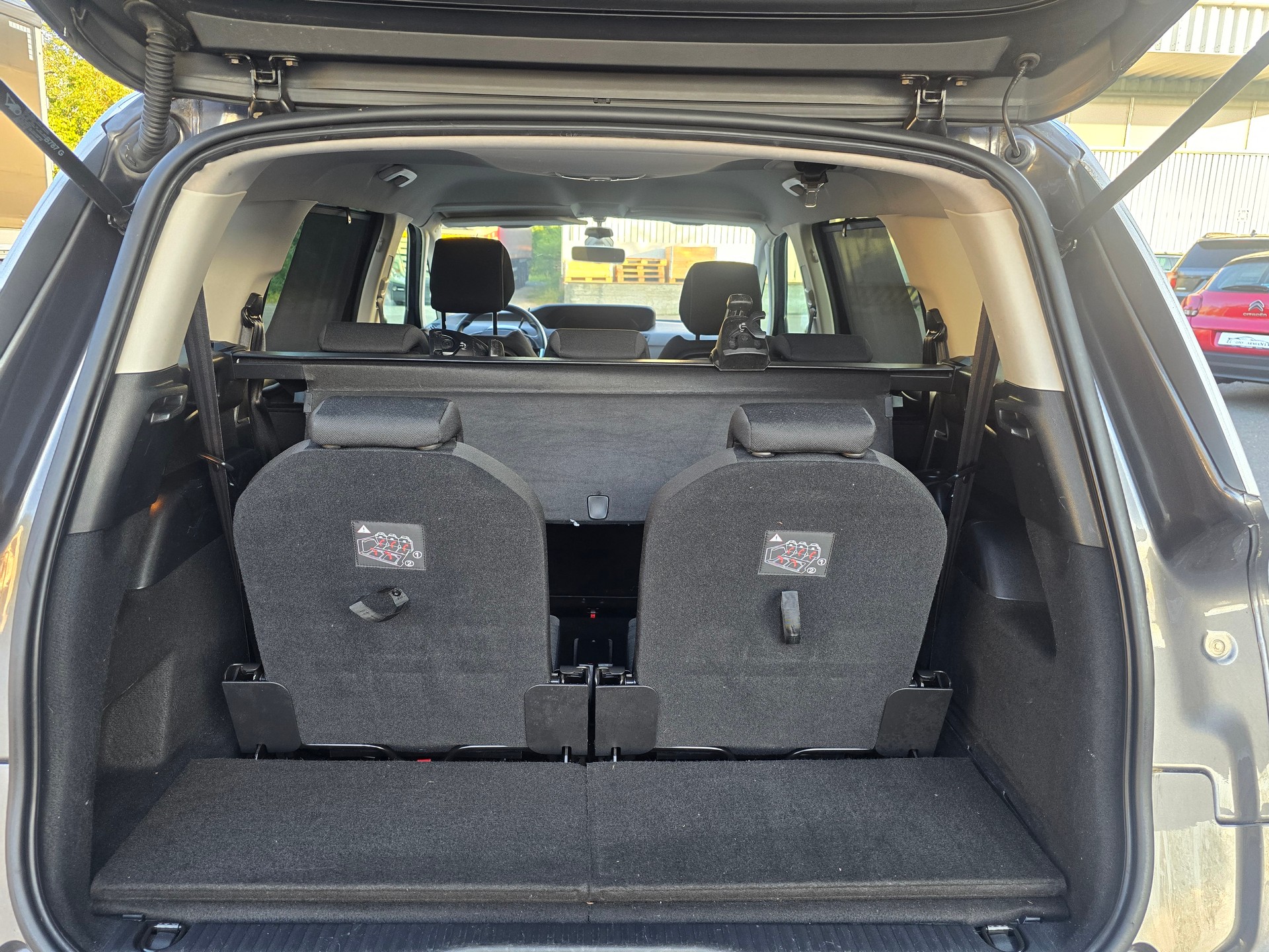 CITROEN Grand C4 Picasso 1.6i 16V THP Feel Edition EAT6-image-7