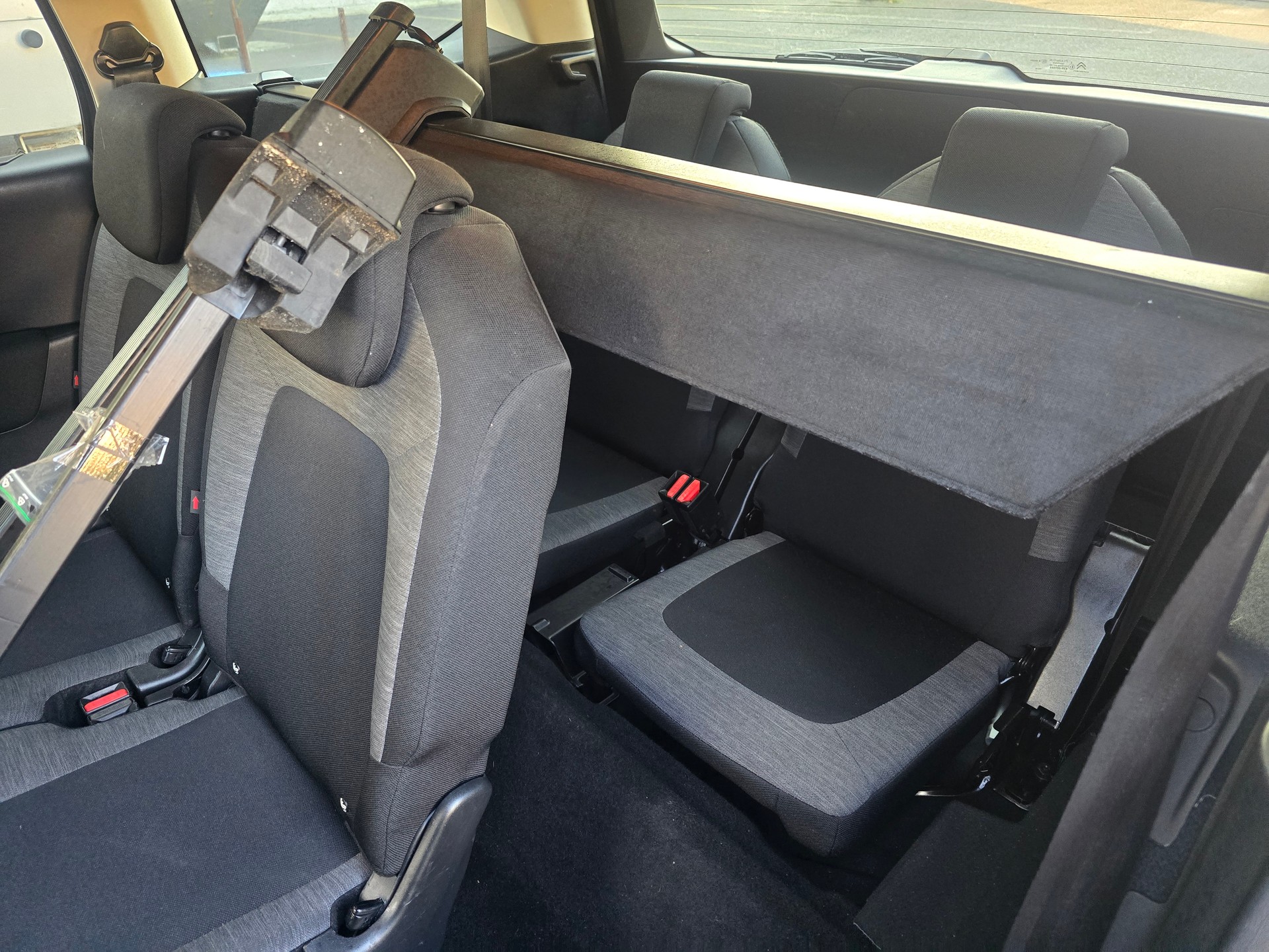 CITROEN Grand C4 Picasso 1.6i 16V THP Feel Edition EAT6-image-14