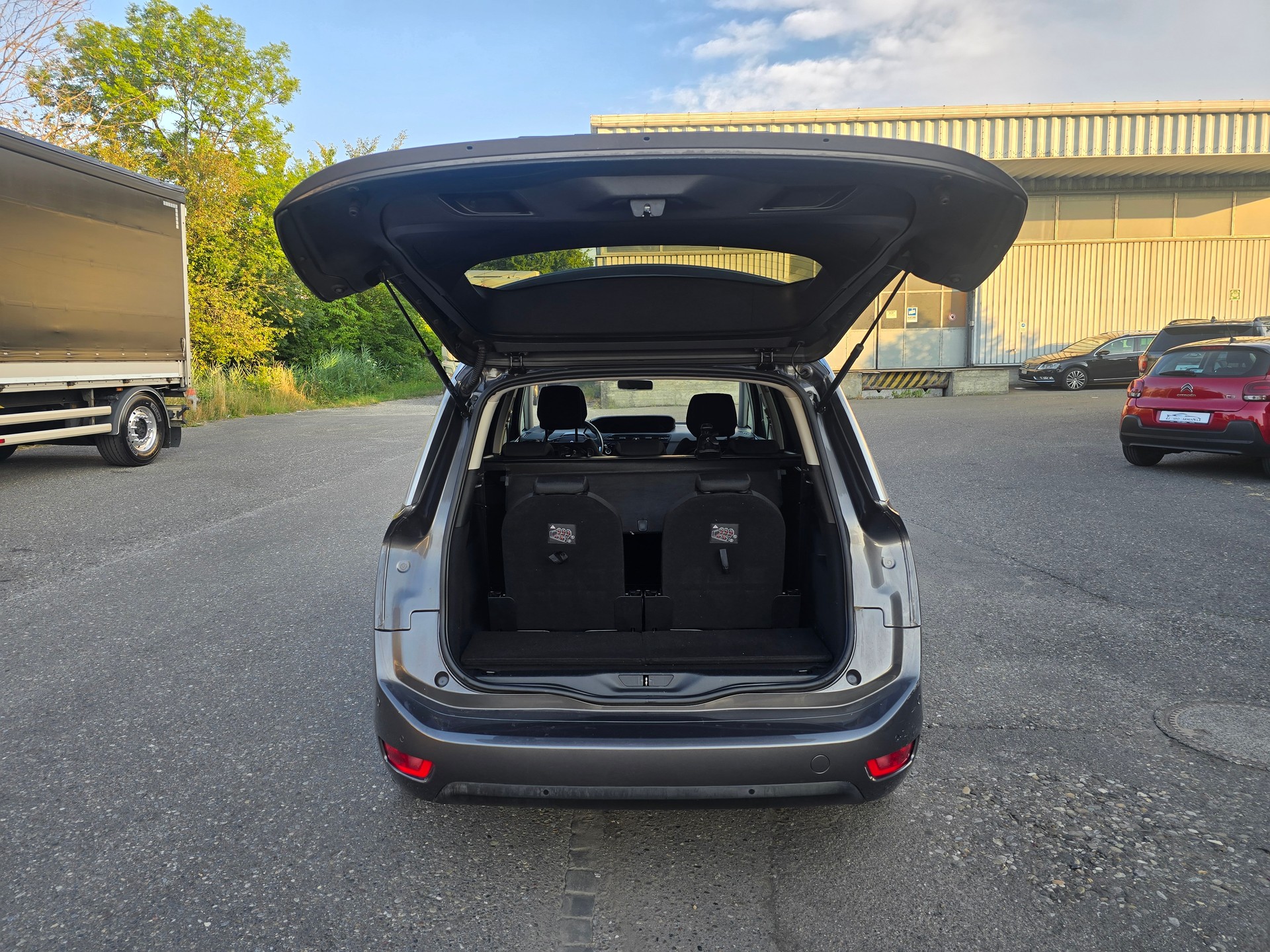 CITROEN Grand C4 Picasso 1.6i 16V THP Feel Edition EAT6-image-6