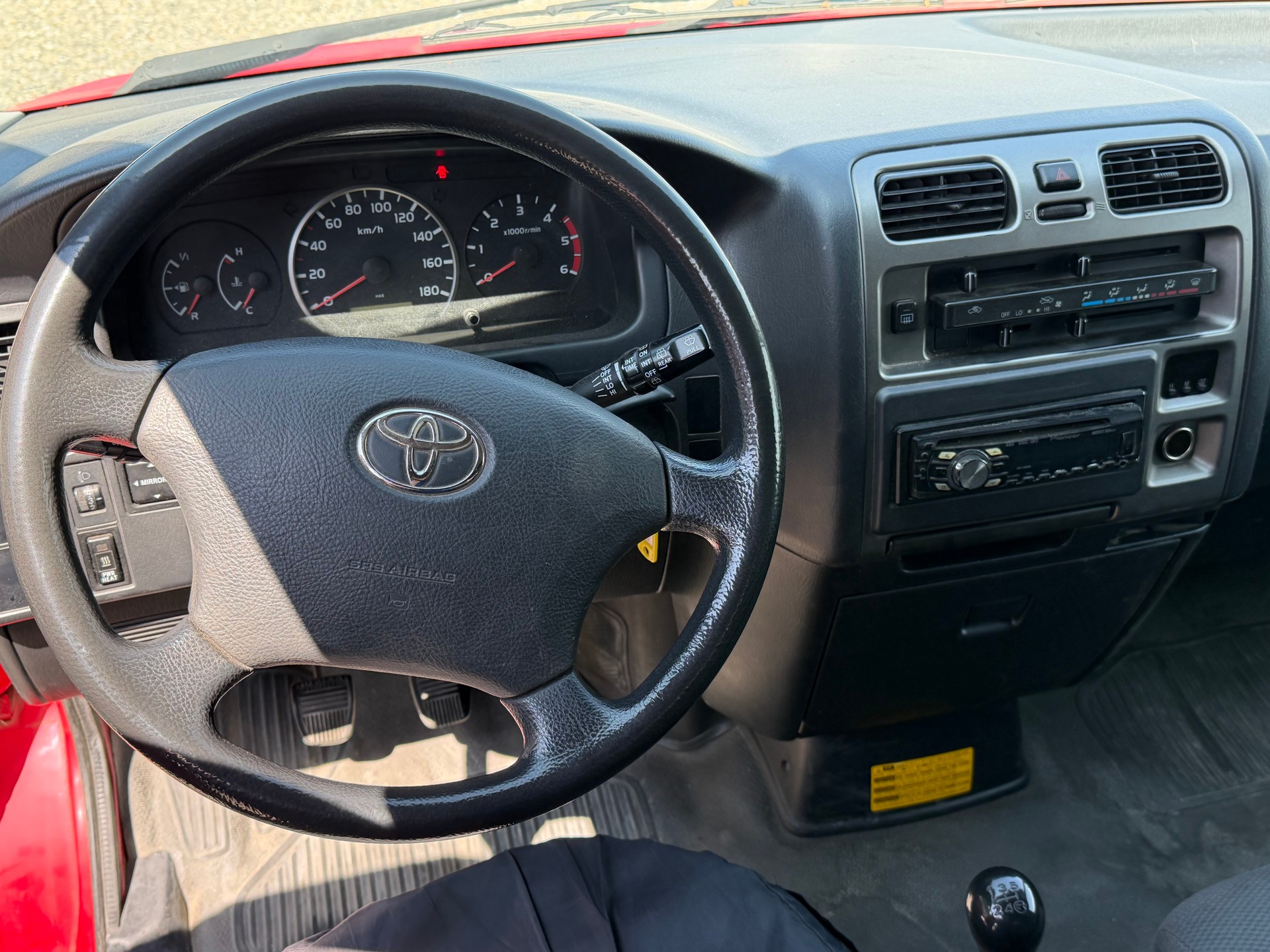 TOYOTA Hiace 2.5D-image-3