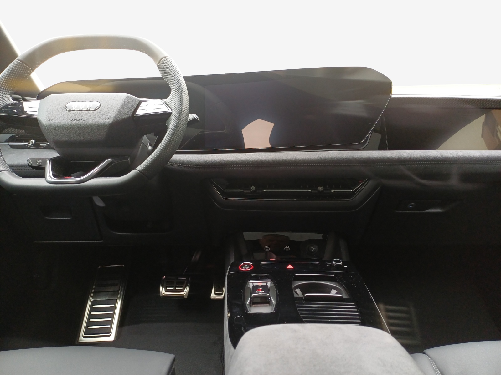 AUDI S6 Avant e-tron quattro-image-8