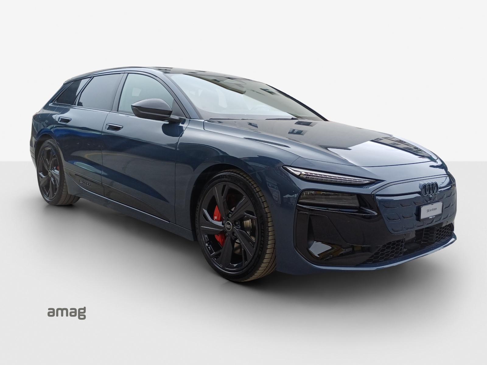 AUDI S6 Avant e-tron quattro-image-5
