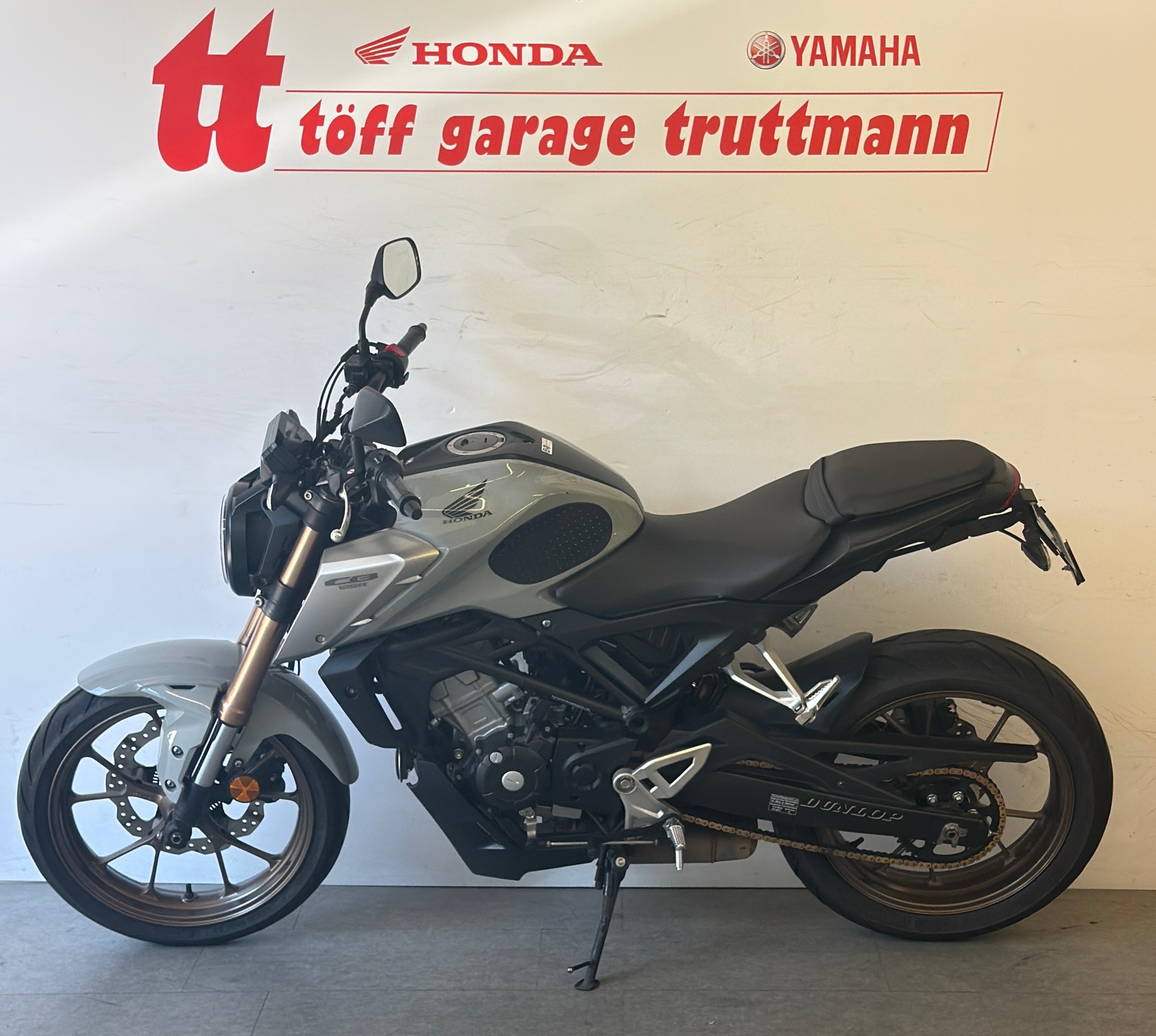 HONDA CB 125 R-showroom-element-1