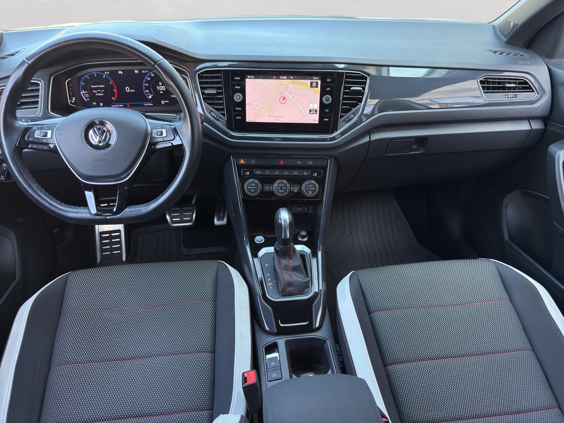 VW T-Roc 1.5 TSI EVO Sport DSG-image-2