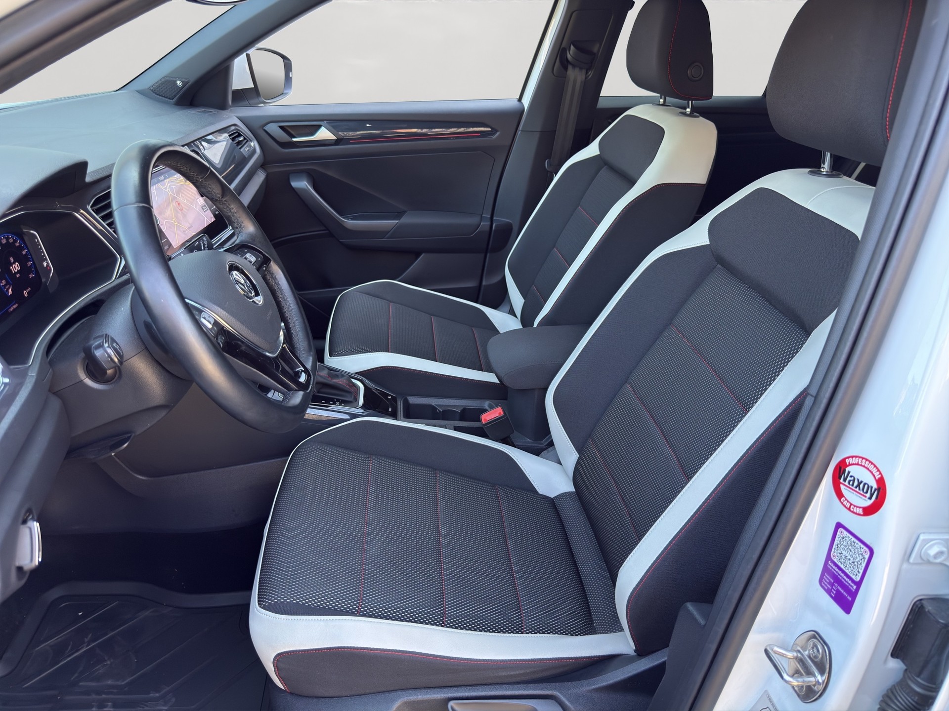 VW T-Roc 1.5 TSI EVO Sport DSG-image-3