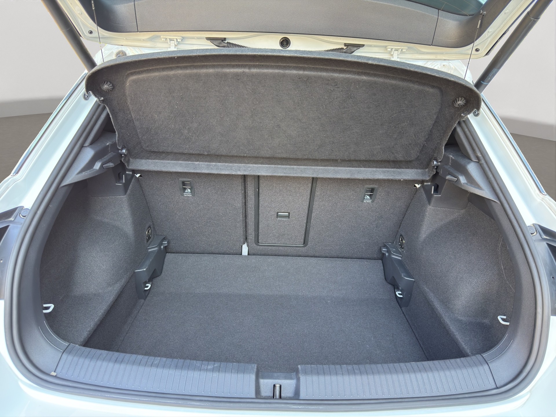 VW T-Roc 1.5 TSI EVO Sport DSG-image-11