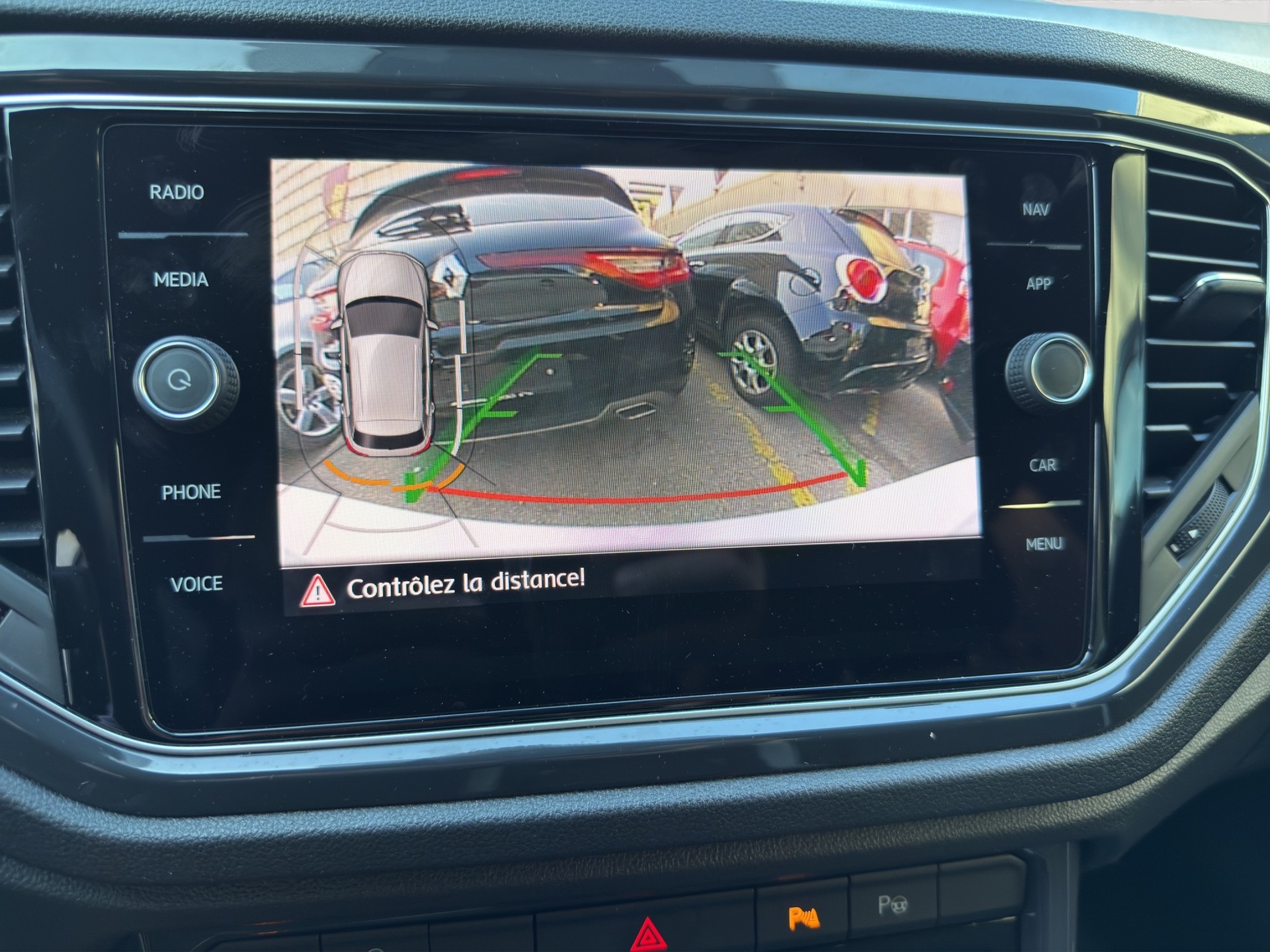 VW T-Roc 1.5 TSI EVO Sport DSG-image-5