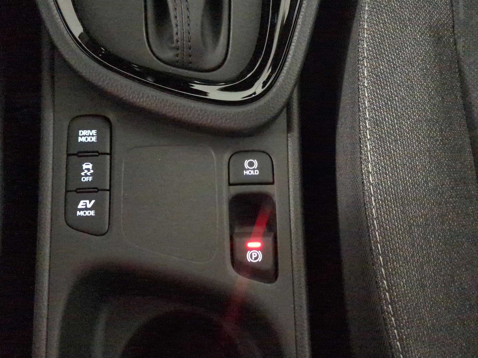 TOYOTA Yaris Cross 1.5 Trend e-CVT-image-22