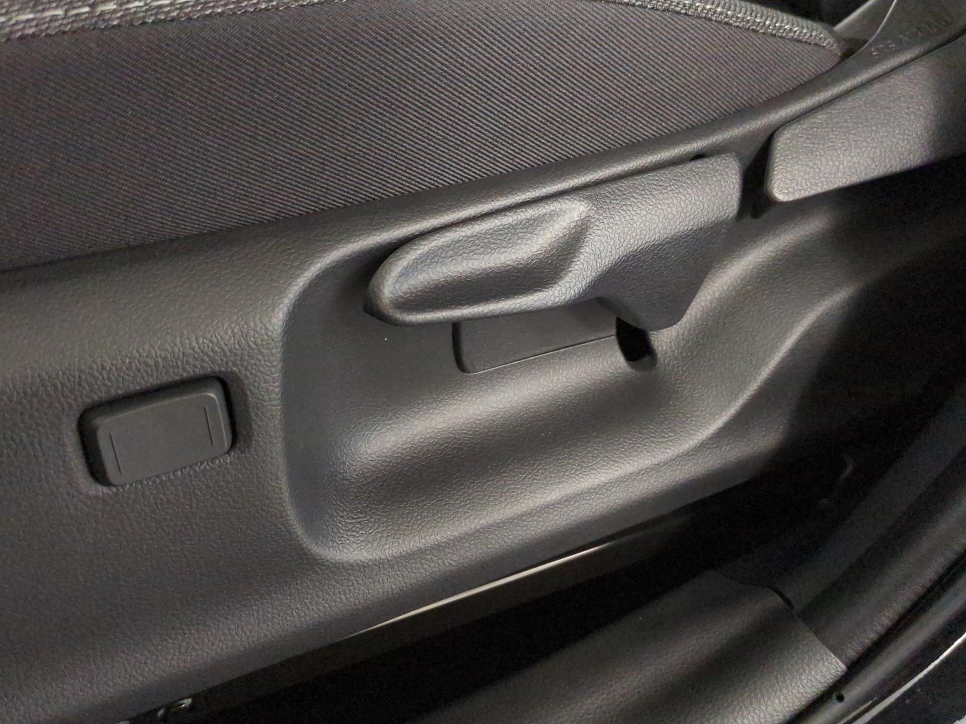 TOYOTA Yaris Cross 1.5 Trend e-CVT-image-18