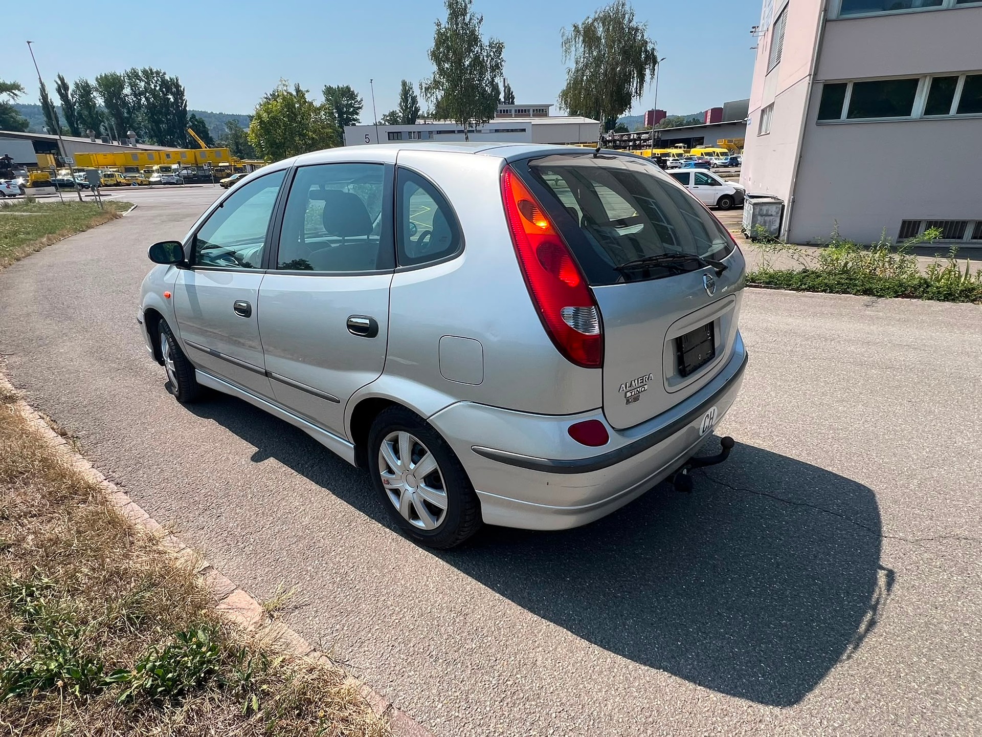 NISSAN ALMERA Automatic Mit MFK-image-1