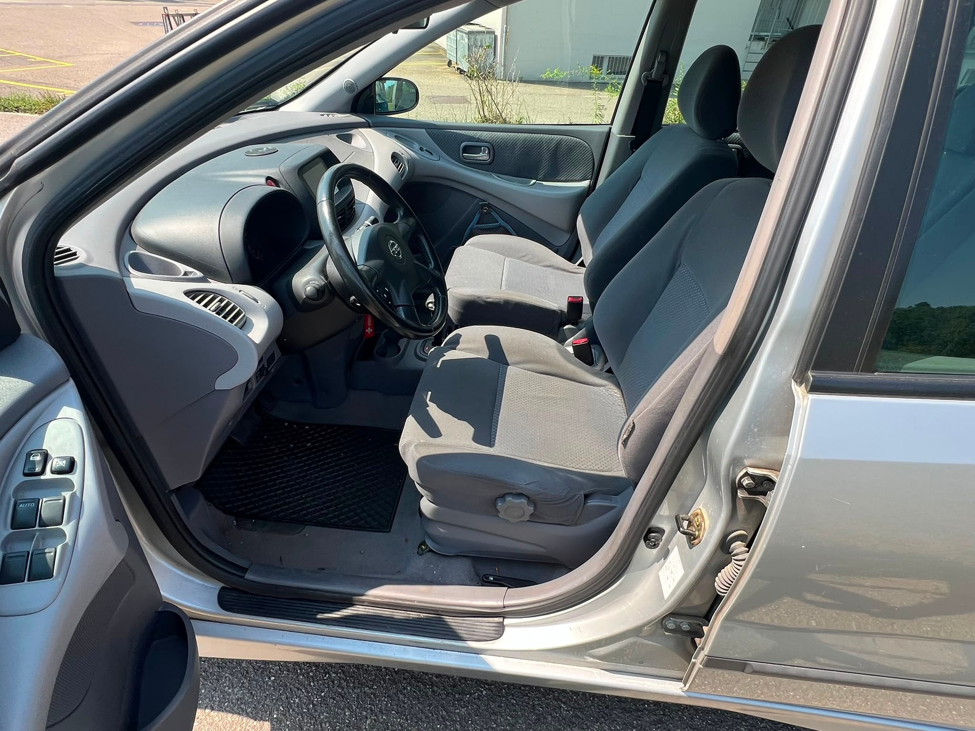 NISSAN ALMERA Automatic Mit MFK-image-12