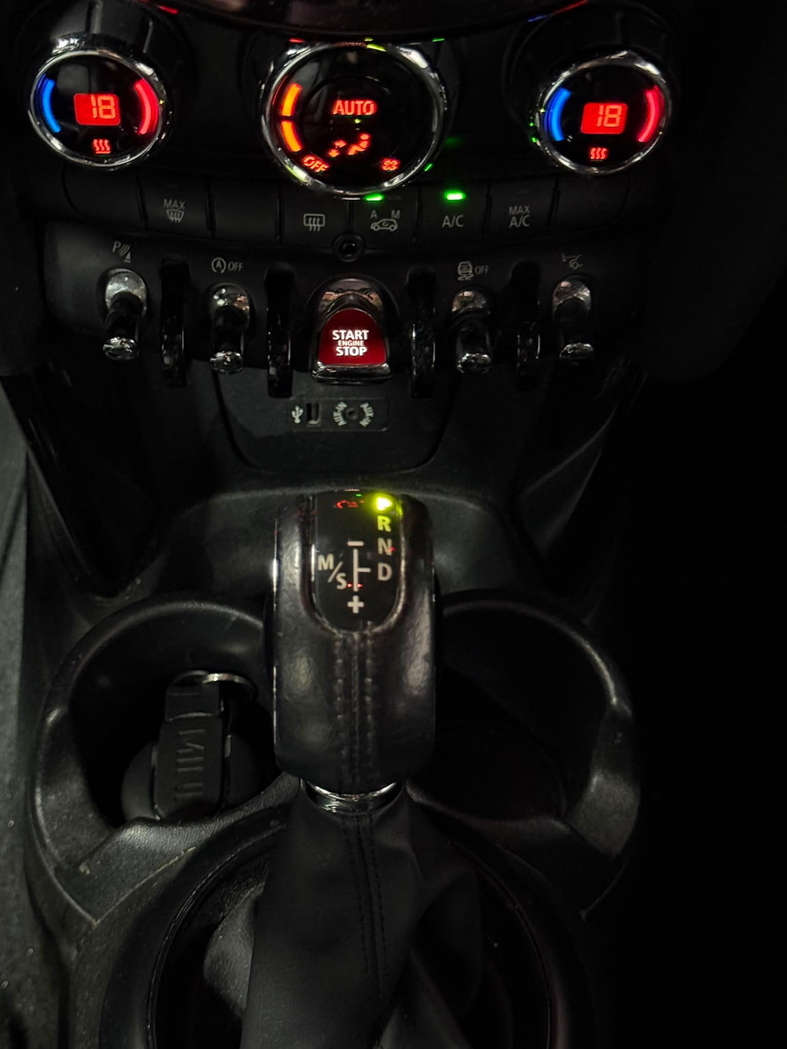 MINI Cooper D Steptronic-image-20