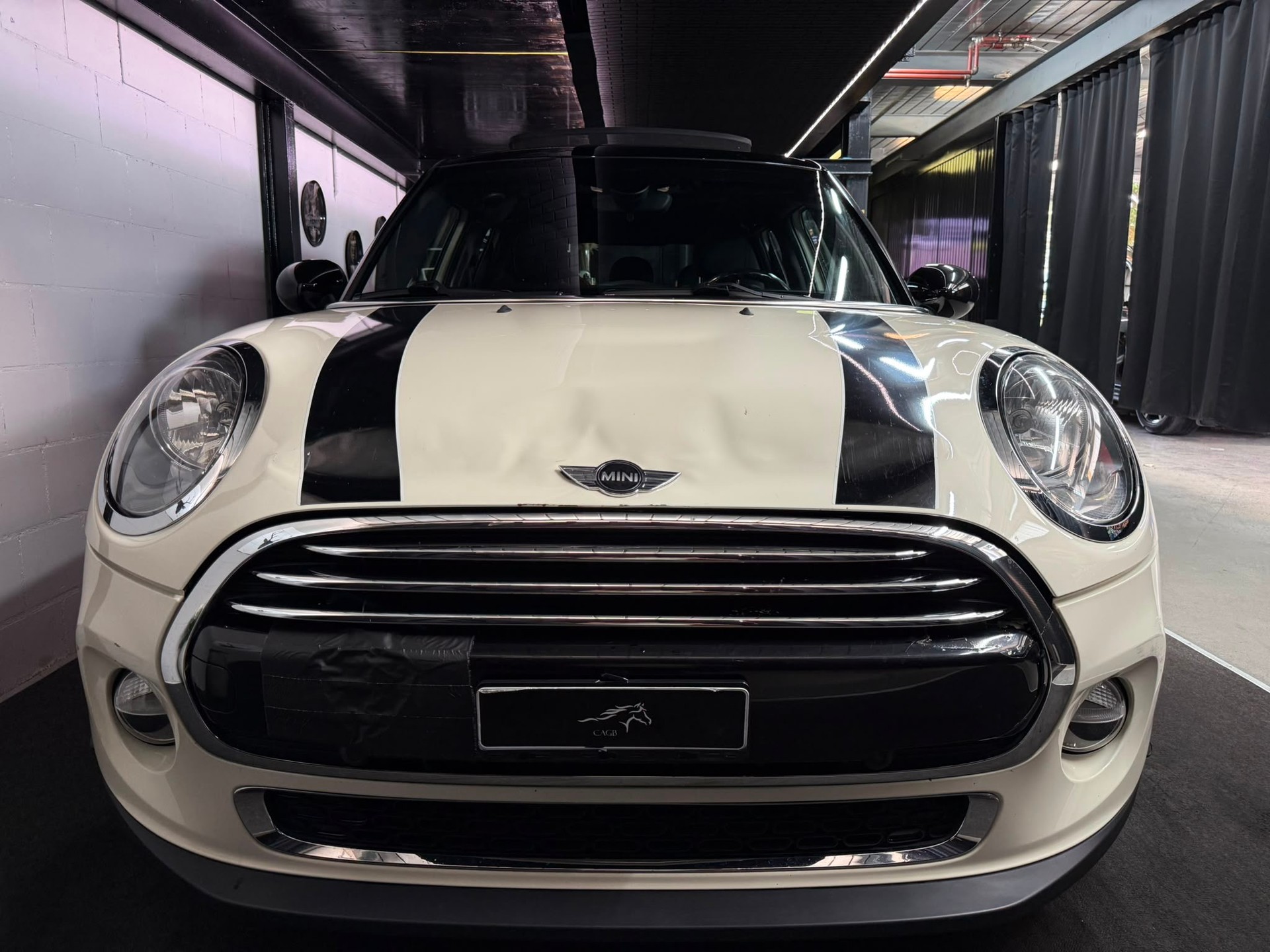 MINI Cooper D Steptronic-image-1