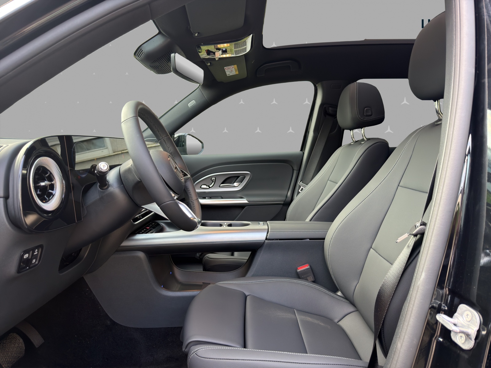 MERCEDES-BENZ GLB 220 4Matic 8G-Tronic-image-7