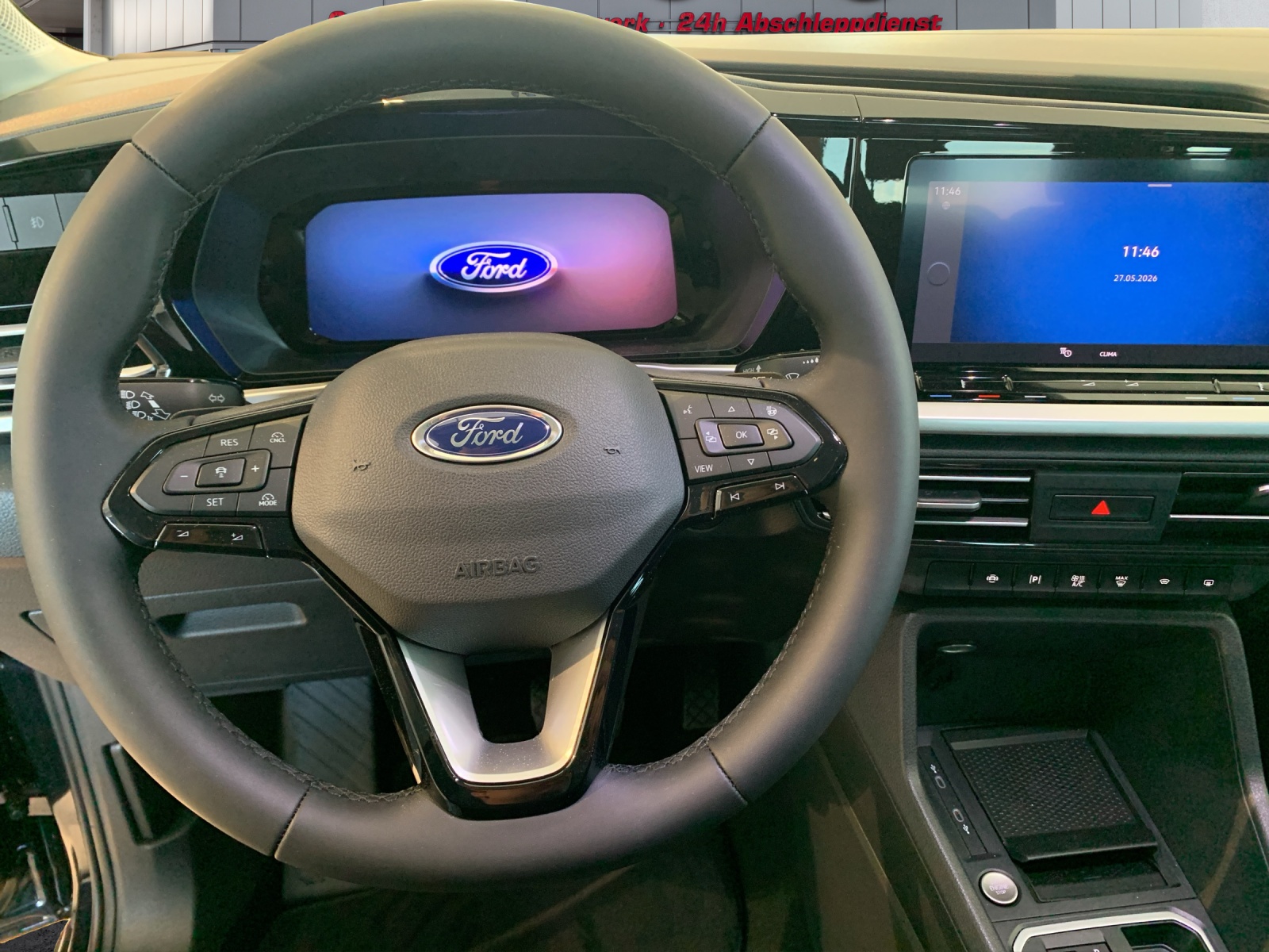 FORD Tourneo Connect 2.0 EcoBlue 122 Active-image-9
