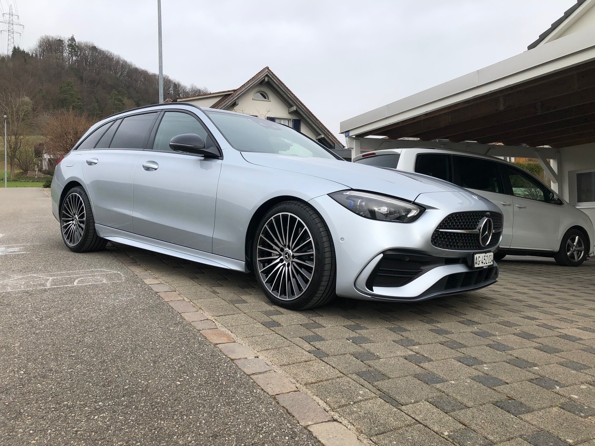MERCEDES-BENZ C 220 d T 4Matic Swiss Star AMG Line-image-0